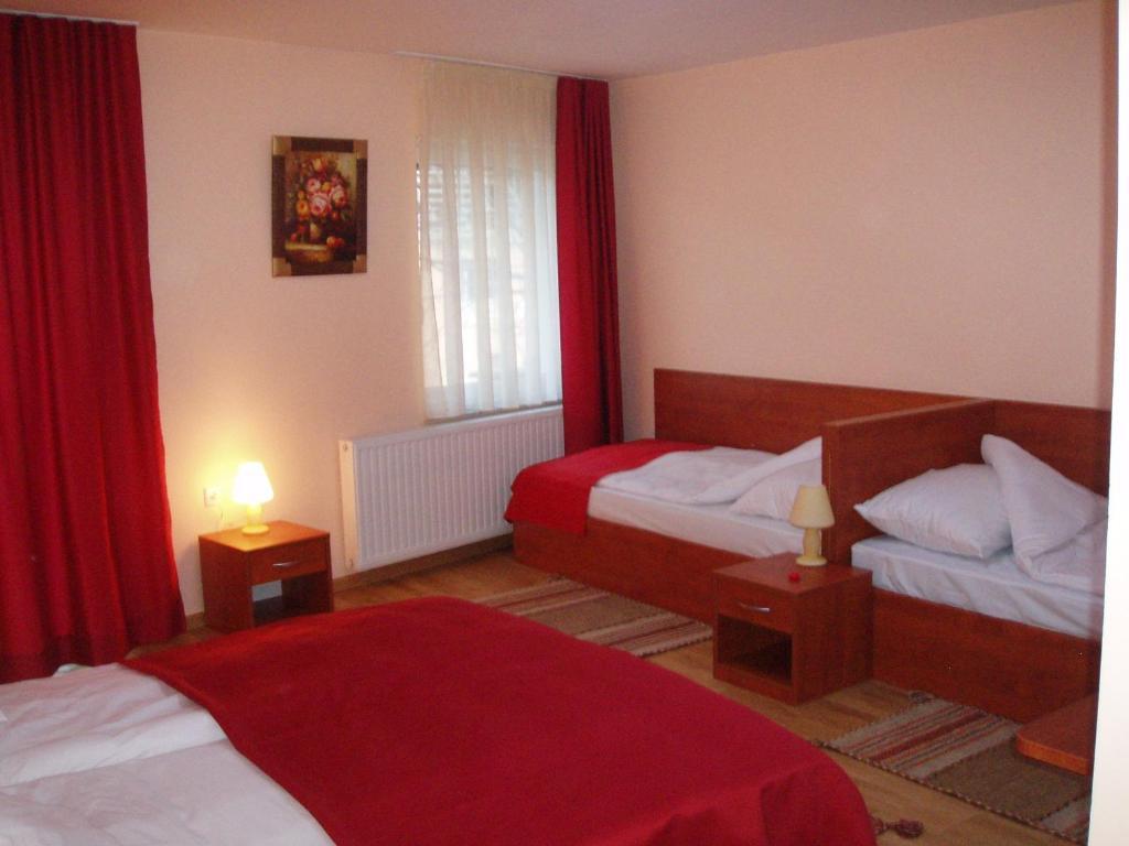 Hotel Jezero Szarajevó Kültér fotó