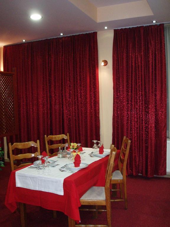 Hotel Jezero Szarajevó Kültér fotó