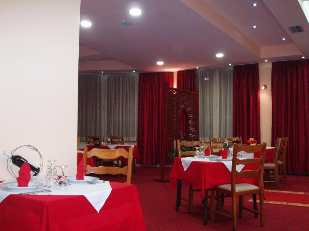 Hotel Jezero Szarajevó Kültér fotó
